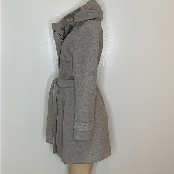 Zara Basic belted coat size medium - Picture 12 of 13